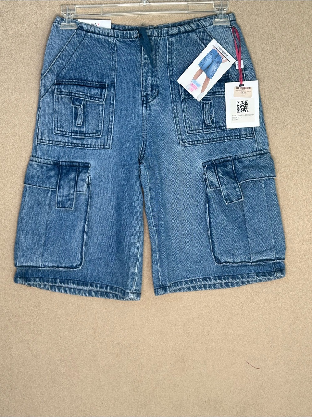 Cargo Bermuda Jean Shorts Elastic Waist Size Medium. Wide leg lots of pockets.
